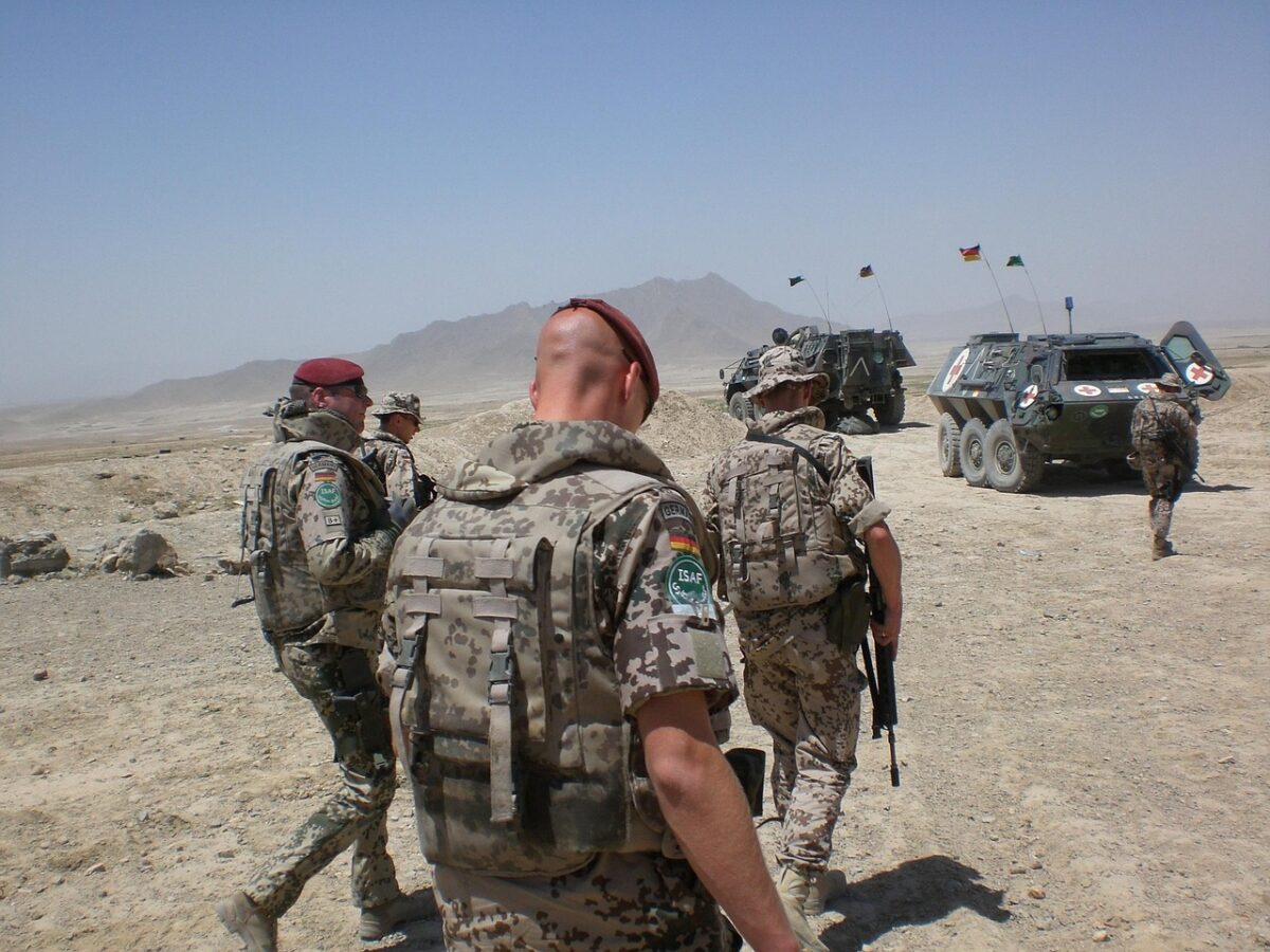 army, isaf, afghanistan, armed forces, mission, military, red cross, soldiers
